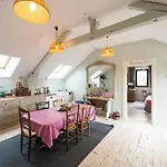 D Hotes Avec Privatise ! Le Luxe En Toute Intimite Bed & Breakfast
