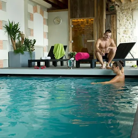 La Cressonniere Avec 150m2 D'espace Bien-etre A Privatiser ! Le Luxe En Toute Intimite *